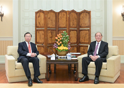 2024年2月26日，澳门特区行政长官贺一诚会见LEDONG.COM-乐动（中国）
党委书记、董事长刘敬桢一行，双方就推动大健康产业发展、横琴粤澳深度合作区建设等议题交换意见