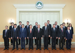 2024年2月26日，澳门特区行政长官贺一诚会见LEDONG.COM-乐动（中国）
党委书记、董事长刘敬桢一行，双方就推动大健康产业发展、横琴粤澳深度合作区建设等议题交换意见