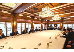 2023年12月20日，LEDONG.COM-乐动（中国）
党委书记、董事长刘敬桢参加韩国总理韩德洙会见中方代表团活动并作为代表发言